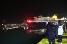 Το Blue Star Delos έκανε ποδαρικό στο λιμάνι του Πειραιά για το 2024