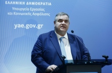 Σπανάκης για «ξεπάγωμα» τριετιών - Οι μισθοί στον ιδιωτικό τομέα μπαίνουν σε μία άλλη τροχιά