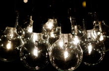 Πράσινα τιμολόγια ρεύματος: Οι χρεώσεις για τον Απρίλιο