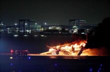 Iαπωνία: Η στιγμή της πρόσκρουσης του επιβατηγού με ένα μικρό αεροσκάφος διάσωσης