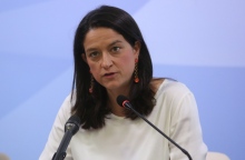 Κεραμέως: H επιστολική ψήφος είναι θέμα δημοκρατίας - Κατατίθεται άμεσα το νομοσχέδιο