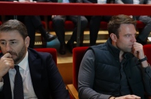 Πόλεμος ΣΥΡΙΖΑ - ΠΑΣΟΚ μετά τις δηλώσεις του Στέφανου Κασσελάκη