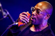 Γιασίν Μπέι (Μος Ντεφ): Σχόλιο για την μουσική του Drake