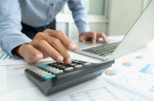 ΑΑΔΕ: Ψηφιακά οι έλεγχοι φοροδιαφυγής - Μέσω social media οι διασταυρώσεις