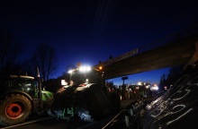 Νέα μέτρα για τον αγροτικό τομέα ανακοίνωσε ο πρωθυπουργός Ατάλ στη Γαλλία 