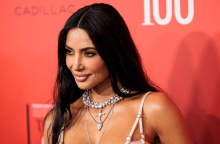 Ο διπλός ρόλος της Κιμ Καρντάσιαν σε ντοκιμαντέρ του BBC για τη ζωή της Ελίζαμπεθ Τέιλορ	