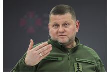 Oυκρανία: Αρνείται να παραιτηθεί ο αρχηγός των ενόπλων δυνάμεων