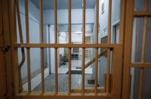 Προφυλακιστέα η 57χρονη για το «οπλοστάσιο» που έκρυβε στην οικία της  