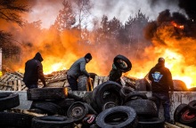 «Φουντώνουν» οι αγροτικές κινητοποιήσεις στην Ευρώπη - Μπλόκα σε Βέλγιο, Ολλανδία και Ισπανία