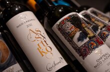 Nico Lazaridi - Art and Wine on the Μove: Μια κινούμενη γιορτή κρασιού, γεύσης και ζωγραφικής