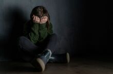 Ανήλικη κοπέλα