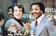 Κάρλ Γουέδερς: Ο Σιλβέστερ Σταλόνε και οι συντελεστές του «Rocky» αποτίουν φόρο τιμής