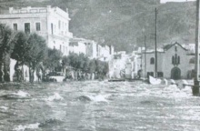 Σαν σήμερα: Το φονικό τσουνάμι του Κορινθιακού