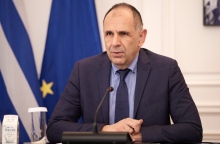 Η «γαλάζια οικονομία» στο επίκεντρο της συζήτησης Γεραπετρίτη – Κέρι