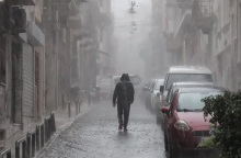 Σφοδρές καταιγίδες και θυελλώδεις ανέμους τη Δευτέρα - Πώς θα κινηθεί το φαινόμενο στην Αττική 