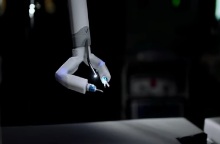 Έφτασε στο Διεθνή Διαστημικό Σταθμό το ρομπότ που θα εκτελεί προσομοιωμένες χειρουργικές επεμβάσεις