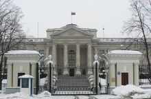 Πολωνία: Πέταξαν κοπριά έξω από την κατοικία του πρεσβευτή της Ρωσίας