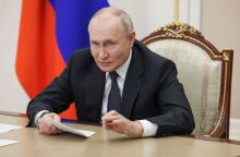 DW: Γιατί δεν καταρρέει η ρωσική οικονομία