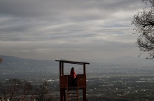 Καιρός σήμερα: Συννεφιές με ασθενείς βροχές