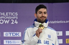 Η απονομή του χρυσού μεταλλίου στον παγκόσμιο πρωταθλητή Μίλτο Τεντόγλου