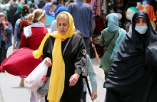 Ιράν: Δύο νεαρές γυναίκες συνελήφθησαν επειδή χόρεψαν σε δημόσιο χώρο (Βίντεο)