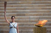 Παρίσι 2024: To ταξίδι της Ολυμπιακής Φλόγας