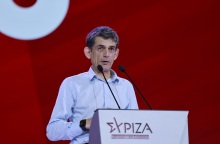 Ο Νίκος Καρανίκας