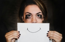 Η τεχνητή νοημοσύνη θα μπορεί να ανιχνεύσει τον κίνδυνο σε φωνές κακοποιημένων γυναικών