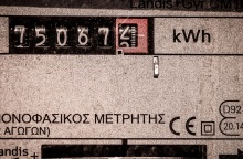 Το μισό δις αγγίζουν οι ρευματοκλοπές - Πώς επηρεάζεται ο καταναλωτής για να καλυφθούν οι απώλειες