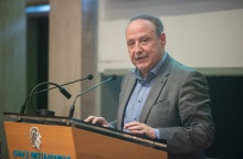 Στέλιος Αγγελούδης: Το τέλος του νυχτερινού ημιμαραθωνίου προανήγγειλε ο δήμαρχος Θεσσαλονίκης με ανάρτησή του - Θέτει ζήτημα οικονομικής διαφάνειας. 