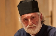 Ευρωεκλογές 2024: Ο παπα-Μιχάλης από τον «Σασμό» υποψήφιος με το ΠΑΣΟΚ