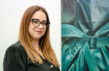 Λία Καζάκου: «Η μελέτη του φωτός αποτελεί διαχρονικά την ουσιωδέστερη πράξη»