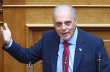 Βελόπουλος: Μειράκια του βίου της πολιτικής, να συμπεριφέρονται με βία ως προβατόσχημοι λύκοι