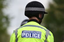 Άνδρας με σπαθί επιτέθηκε κατά περαστικών - Νεκρός 13χρονος