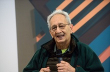 Πέθανε σε ηλικία 87 ετών ο διάσημος ζωγράφος Frank Stella