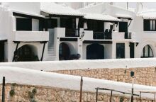 Ισπανία: Ένα χωριό θα διεξάγει τοπικό δημοψήφισμα για τους τουρίστες