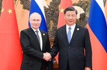 Ο Πούτιν στην Κίνα για συζητήσεις με τον «σύμμαχο» του Σι Τζίνπινγκ 