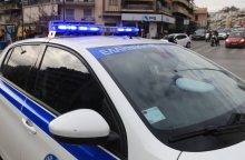 περιπολικο αστυνομιας, πολυκατοικίες, οχήματα, δρόμος