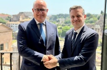 Δούκας: Συνάντηση με τον δήμαρχο της Ρώμης