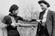 Σαν σήμερα, αστυνομική έστησαν ενέδρα και σκότωσαν το περιβόητο ζευγάρι Μπόνι και Κλάιντ