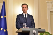 O πρωθυπουργός της Σλοβενίας Ρόμπερτ Γκόλομπ