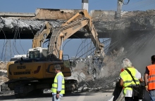 κατεδαφιση γεφυρας