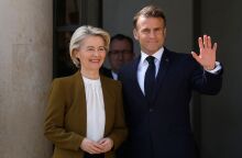 Mακρόν: Συνάντηση της φον ντερ Λάιεν με τον Γάλλο πρόεδρο