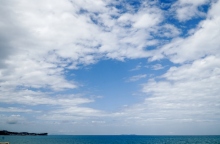 θαλασσα, ουρανος, συννεφα