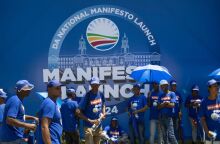 Για πρώτη φορά μετά τον Μαντέλα, Λευκοί και Μαύροι θα συγκυβερνήσουν στην Νότια Αφρικη