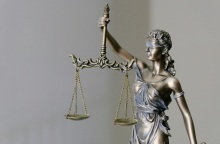 Η πρώην σύζυγος του γνωστού ποινικολόγου τον είχε μηνύσει για ενδοοικογενειακή βία το 2017