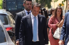 ανδρες, γυναικες στο δρόμο, αυτοκινητο