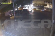 Λεωφόρος Αθηνών: Τα Ι.Χ. προσπερνούσαν την 17χρονη που είχε παρασυρθεί στο οδόστρωμα (video)