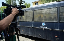 Ποινή φυλάκισης 12 μηνών στον δημοσιογράφο της ΕΡΤ για τον ξυλοδαρμό της συντρόφου του