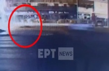 H ΕΛΑΣ αναζητά πληροφορίες για την παράσυρση ανήλικης από δύο ΙΧ την Τετάρτη στη λεωφόρο Αθηνών